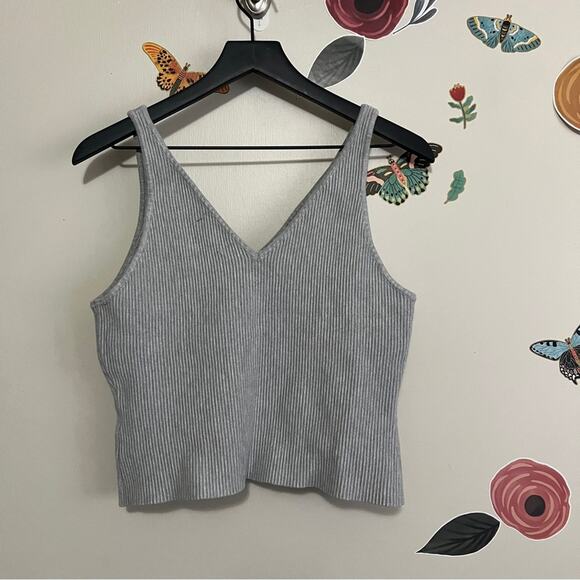 House of Harlow 1960 Gray Ribbed V-Neck Sculpt Knit Tank Top L - Picture 3 of 7